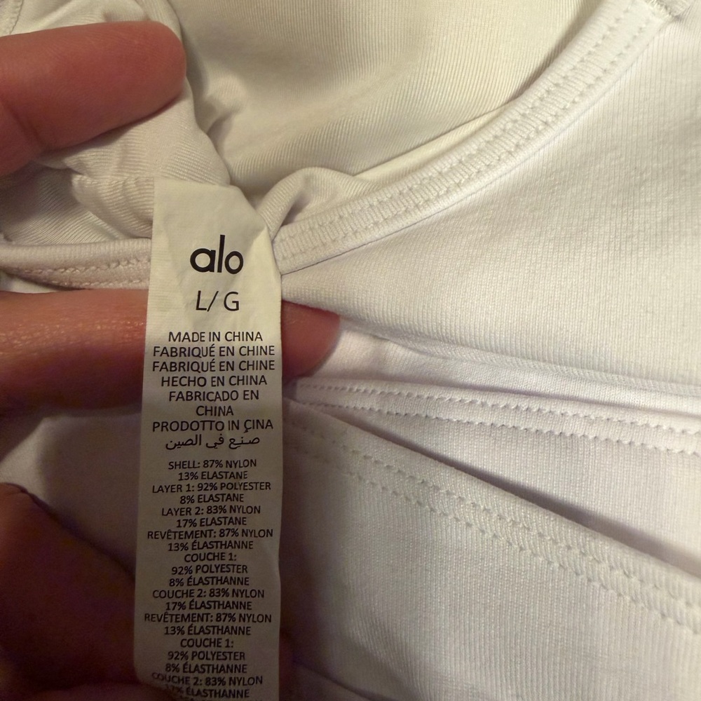 Alo Yoga Airwrap Enzo sports bra. Size Large - Picture 4 of 4